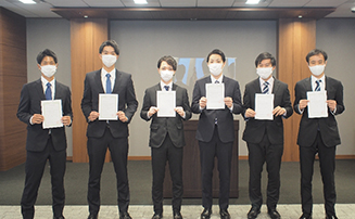 東京オフィス集合写真